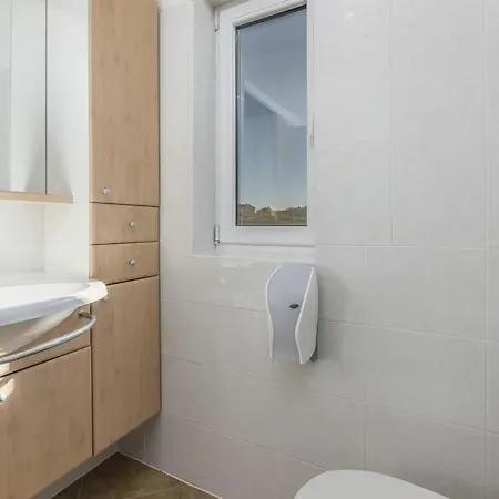 Holiday Home Rosie Vikendica *
