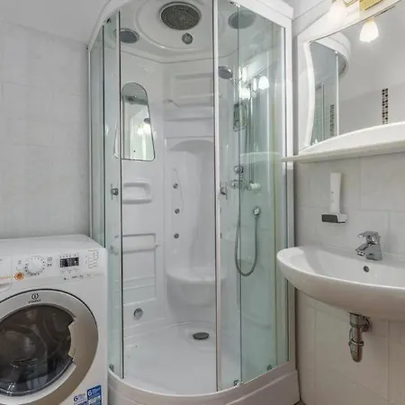 Holiday Home Rosie Vikendica *